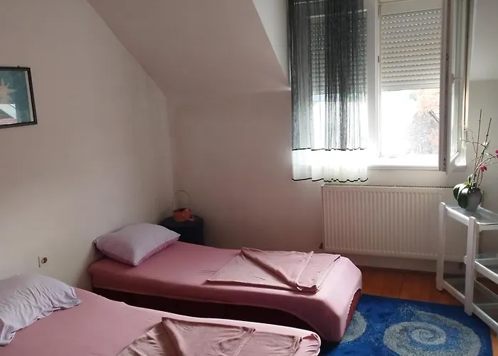 Parovic 公寓 Nevesinje